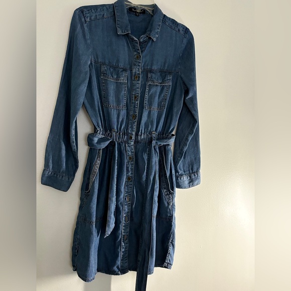 Velvet Heart Women’s Buttoned Denim Dress - Picture 4 of 5